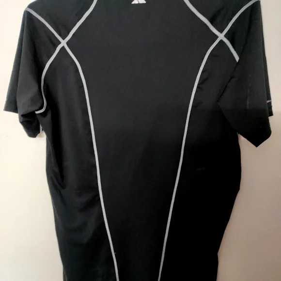 Round Neck Black Active Wear(UNISEX) - Picture 4 of 7